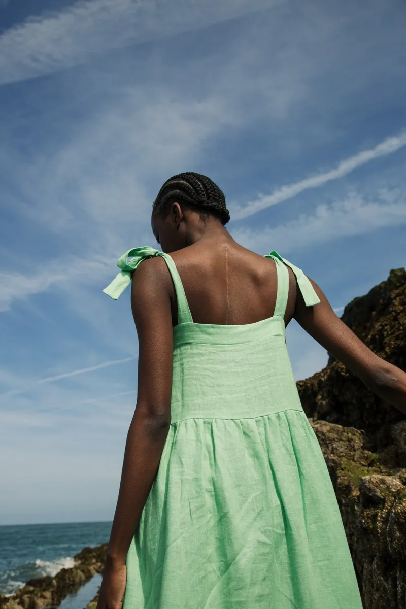 Aerwyna-May Linen Dress in Apple 2