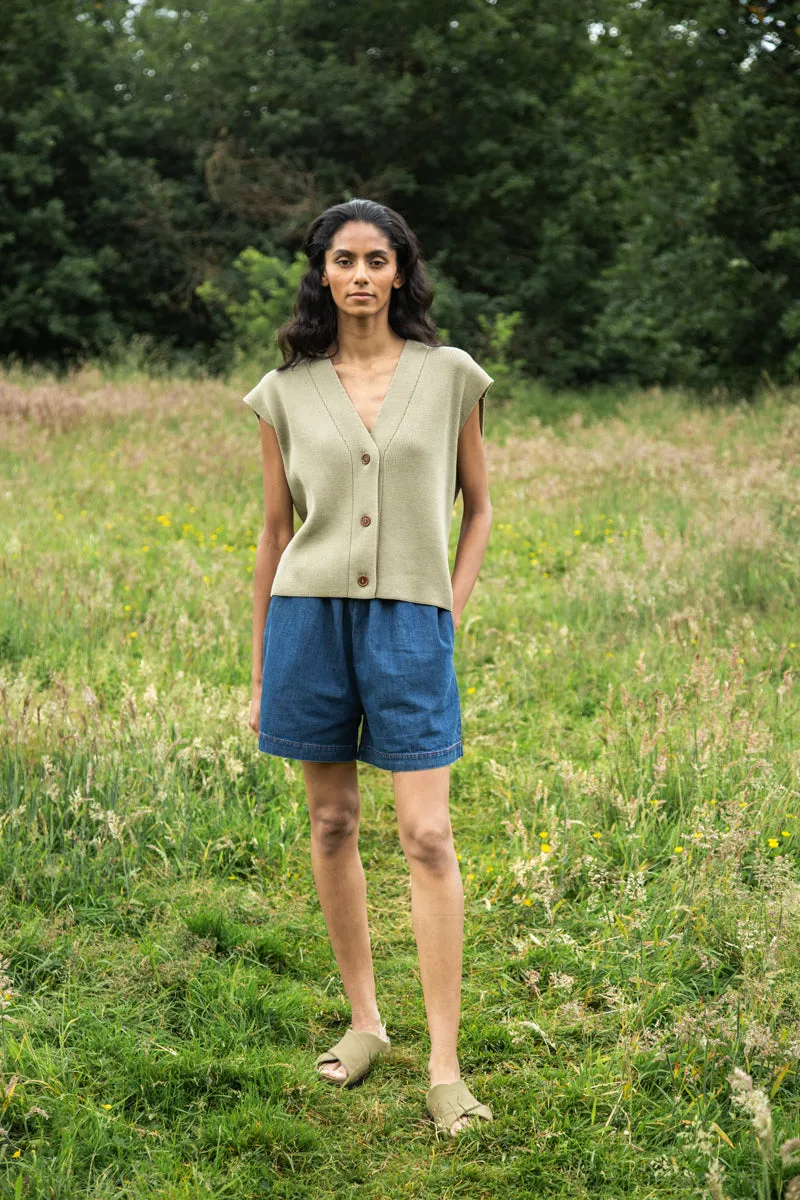 Aila Organic Cotton Knitted Vest in Taupe 4