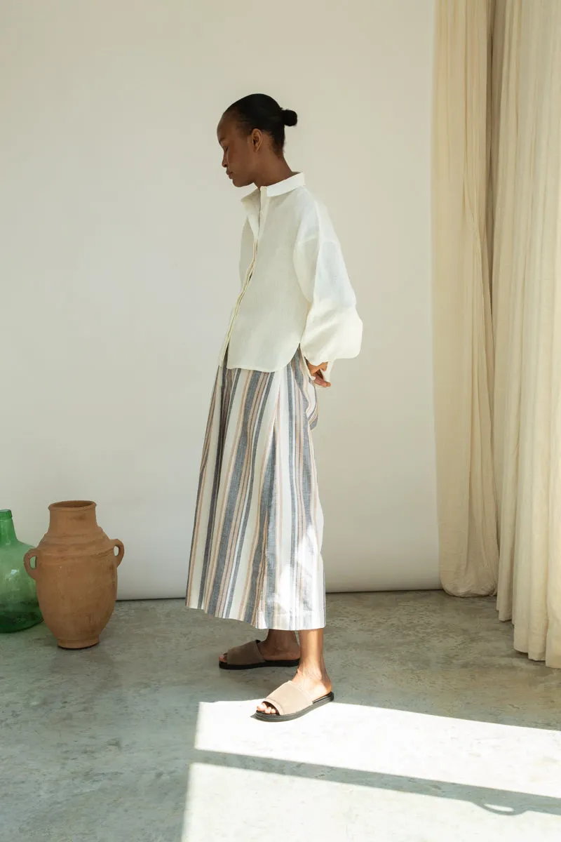 Amanda-May Linen Shirt in Off White 7