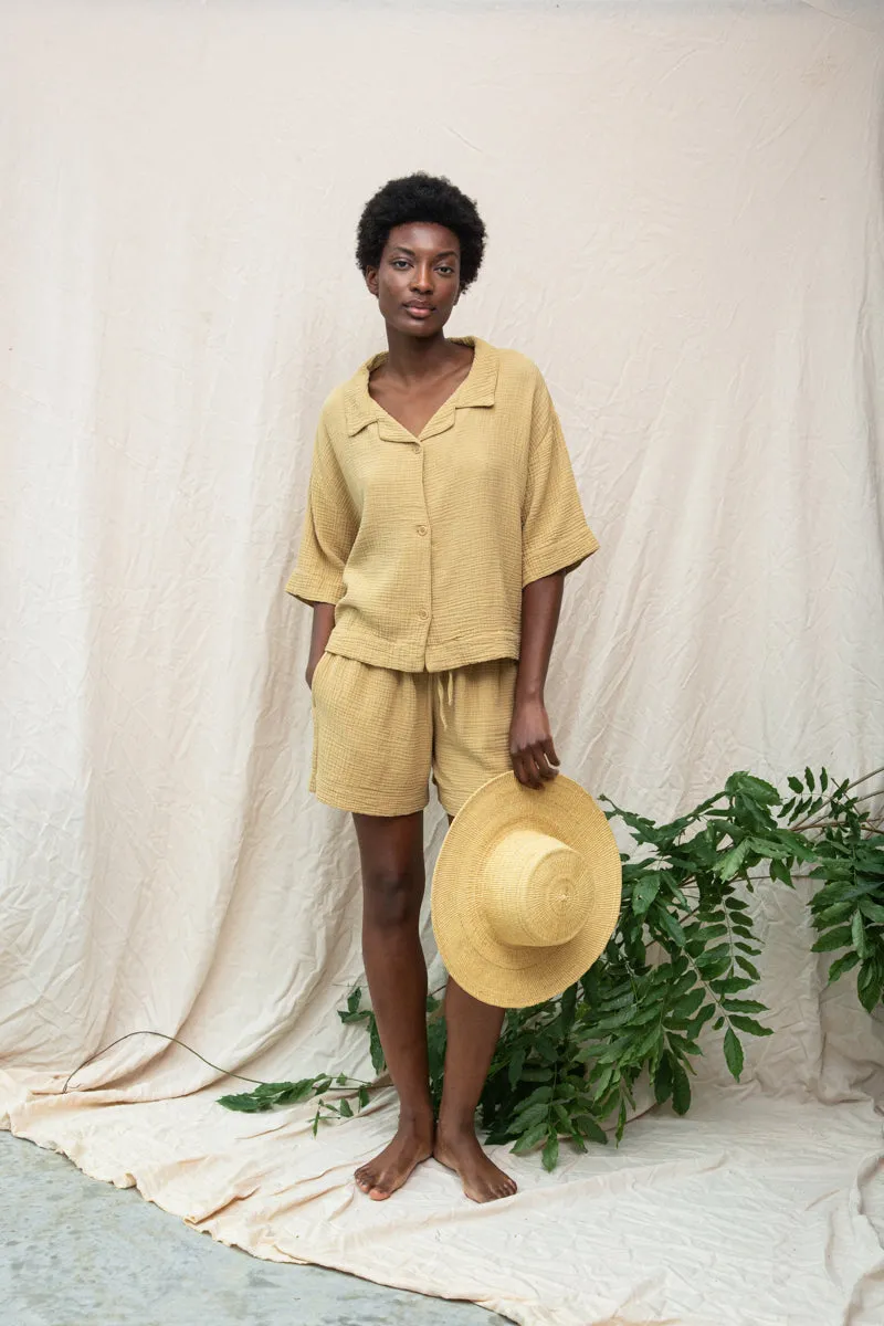 Arlo Organic Cotton Short in Straw 3