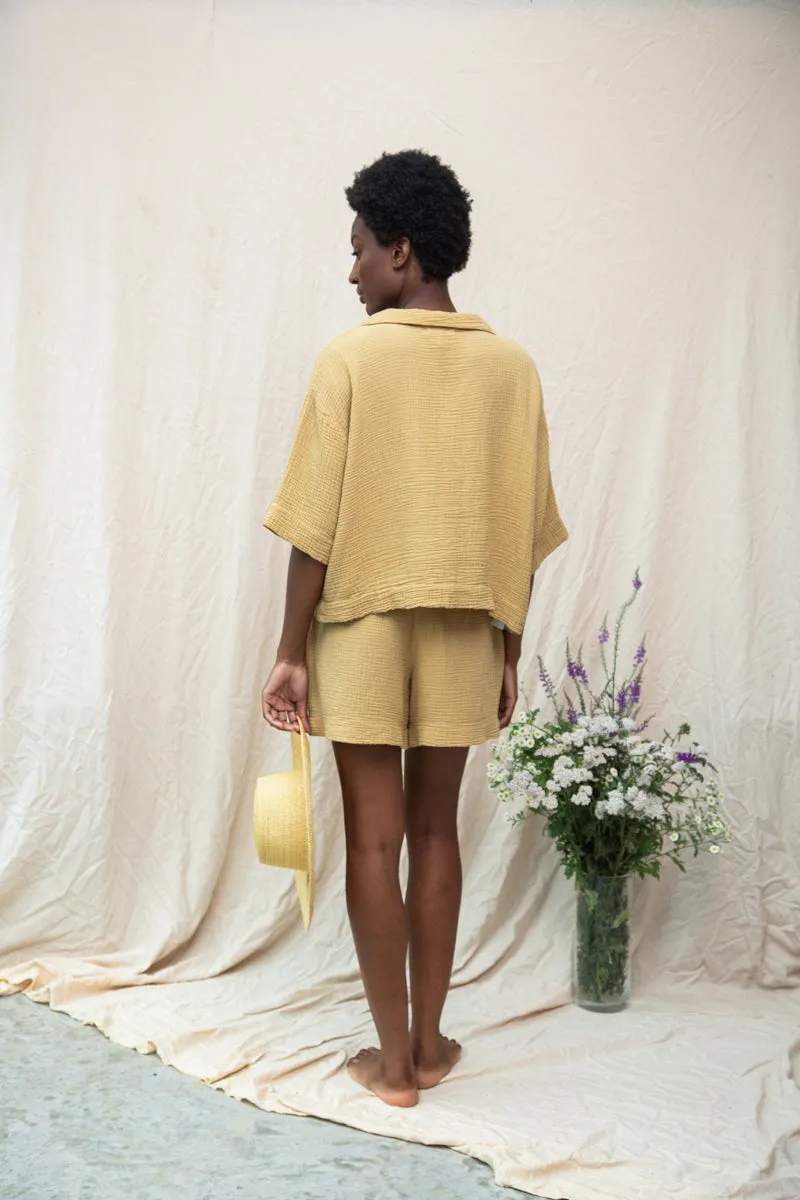 Arlo Organic Cotton Short in Straw 4