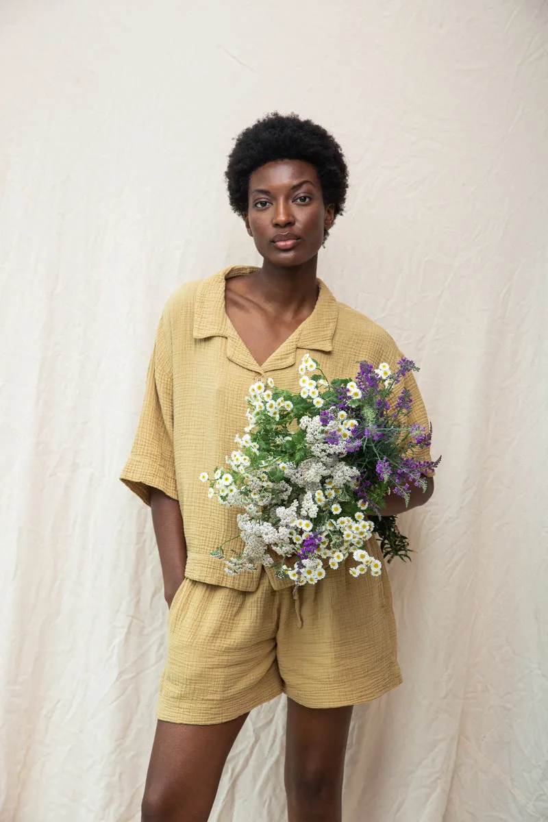 Arlo Organic Cotton Short in Straw 6