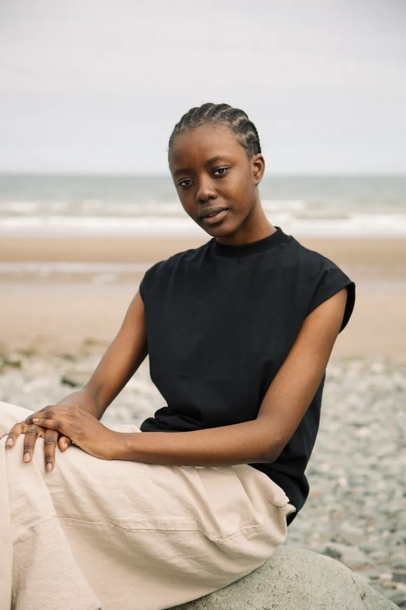 Aukai Organic Cotton Top in Black 2