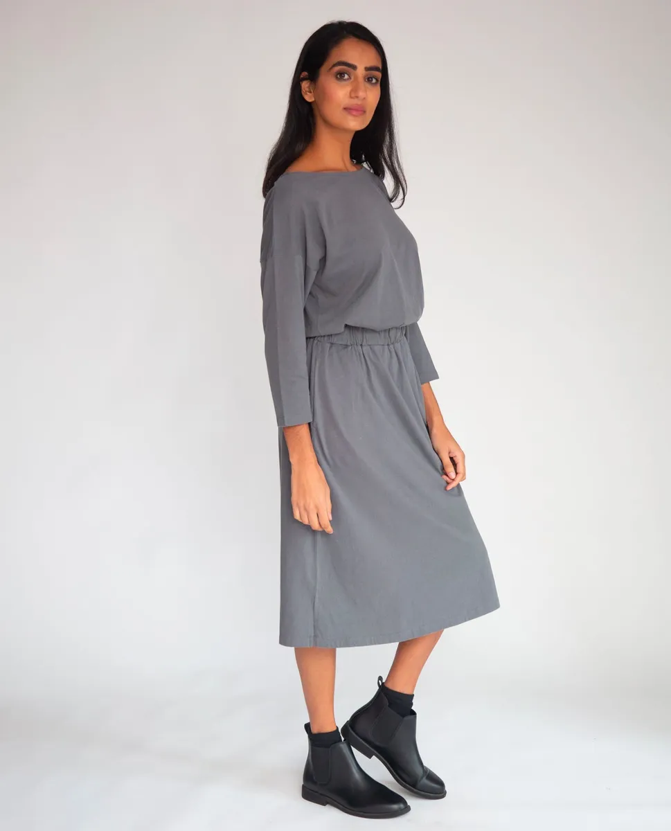 Bellamy Organic Cotton Dress In Charcoal 2