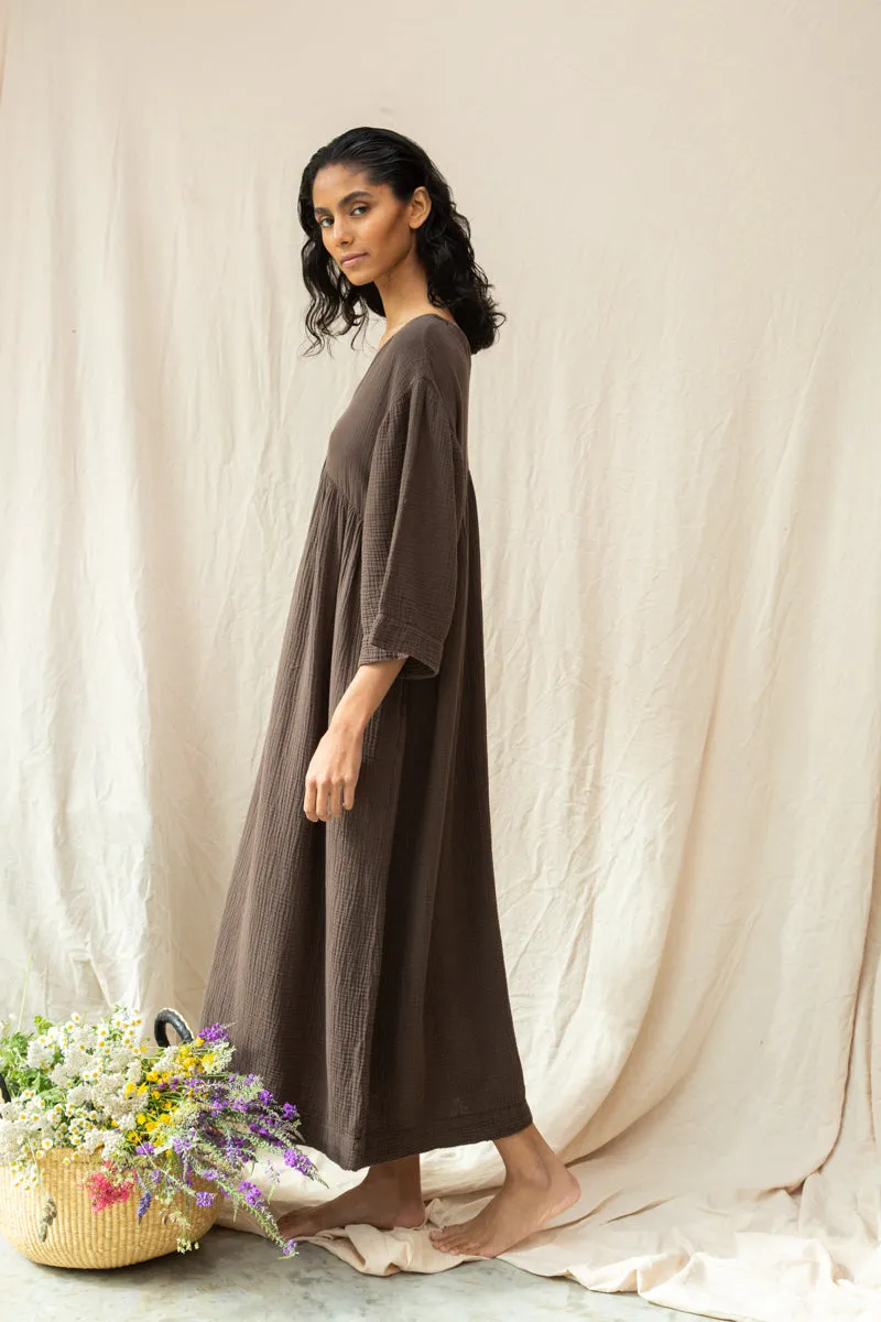 Fauna Organic Cotton Dress in Cacao 3