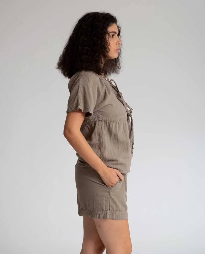 Gilma Organic Cotton Shorts In Olive 2