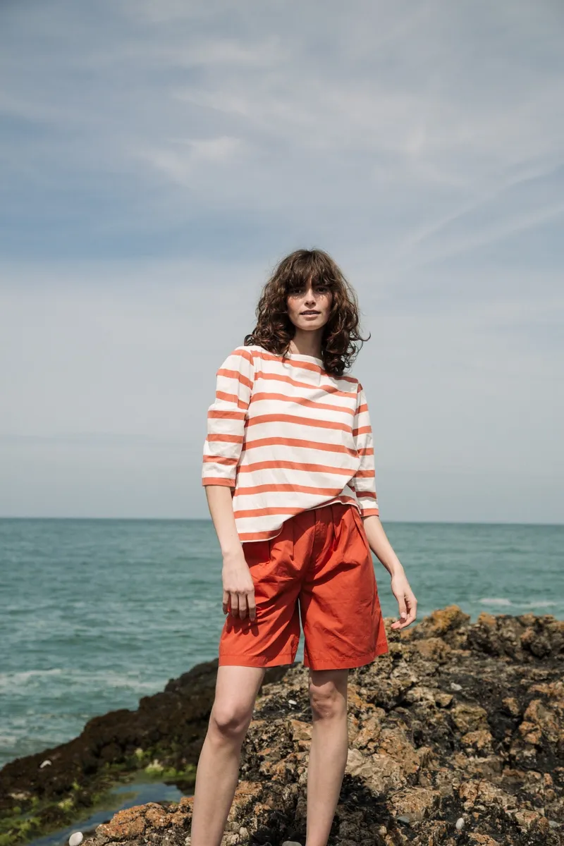 Hama-Sue Organic Cotton Top in Rust and White