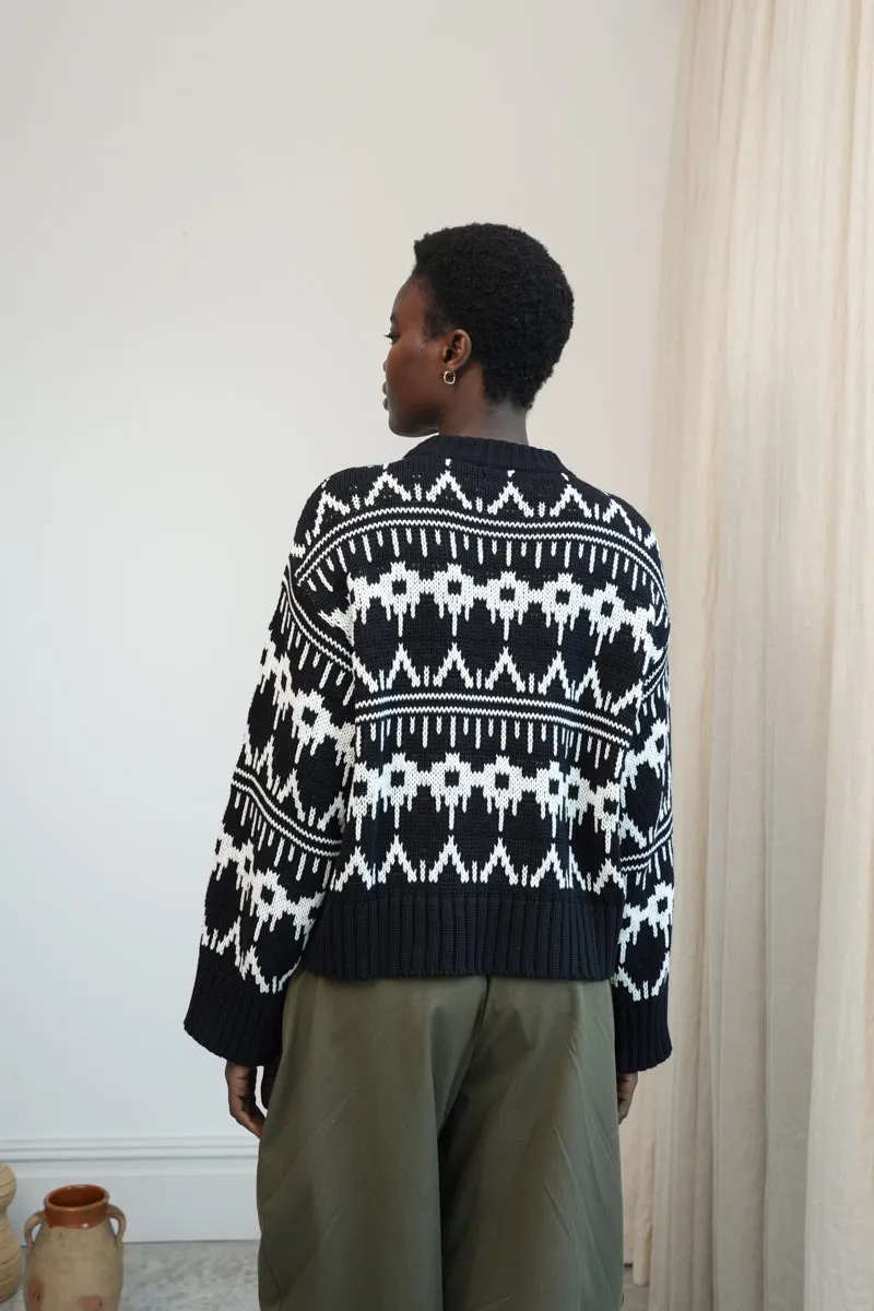 Leo-Sue Organic Cotton Knitted Jumper in Black Fair Isle 4