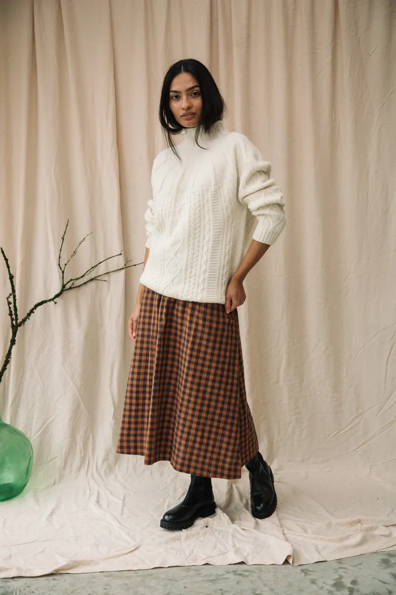 Morina Lambswool Jumper in Ecru 3