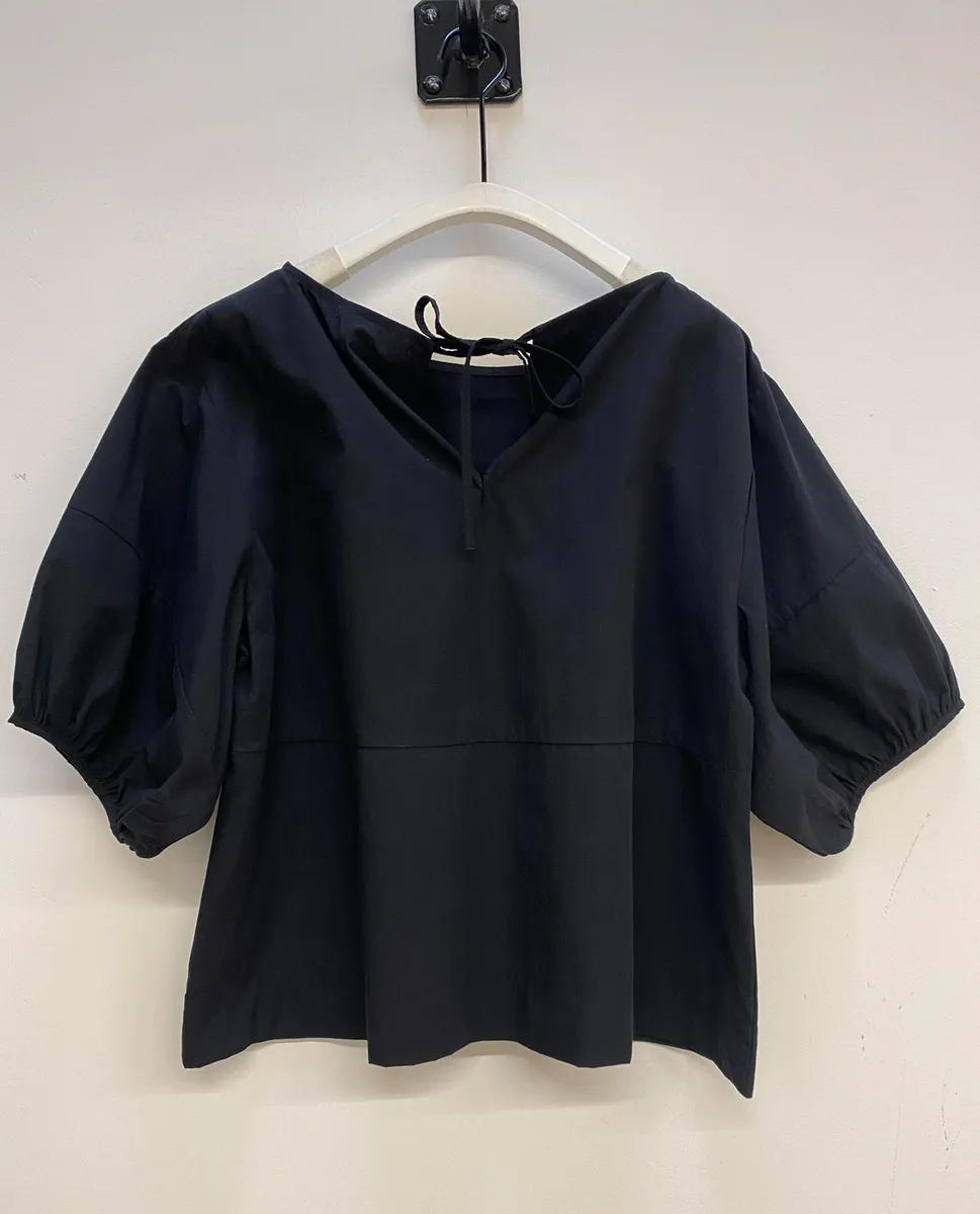 Morwenna Organic Cotton Top in Black 2