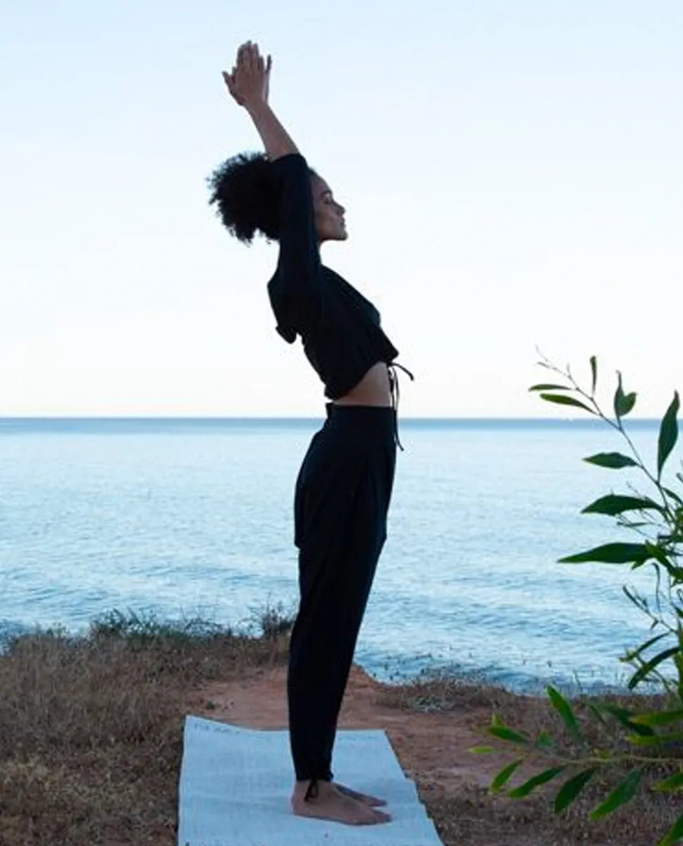 Odina Organic Cotton Trousers In Black 2