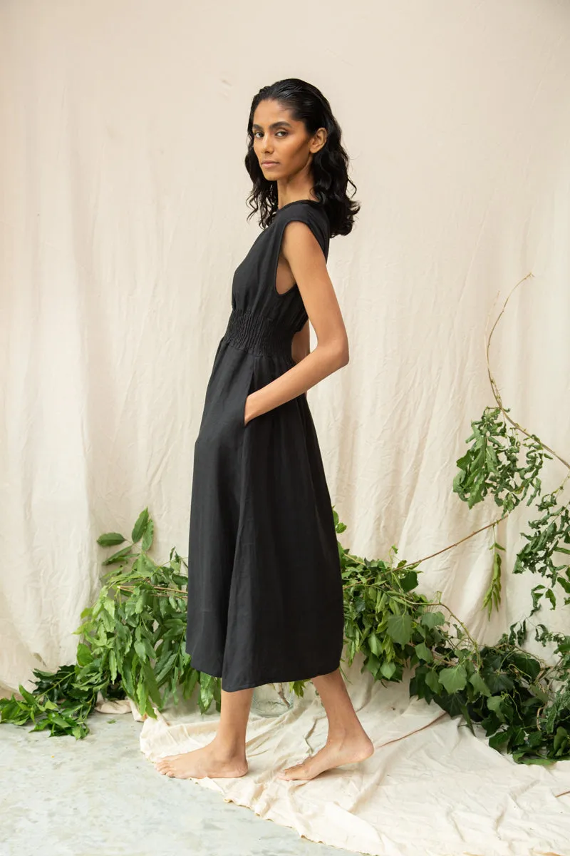 Ottillie-May Linen Dress in Black 3