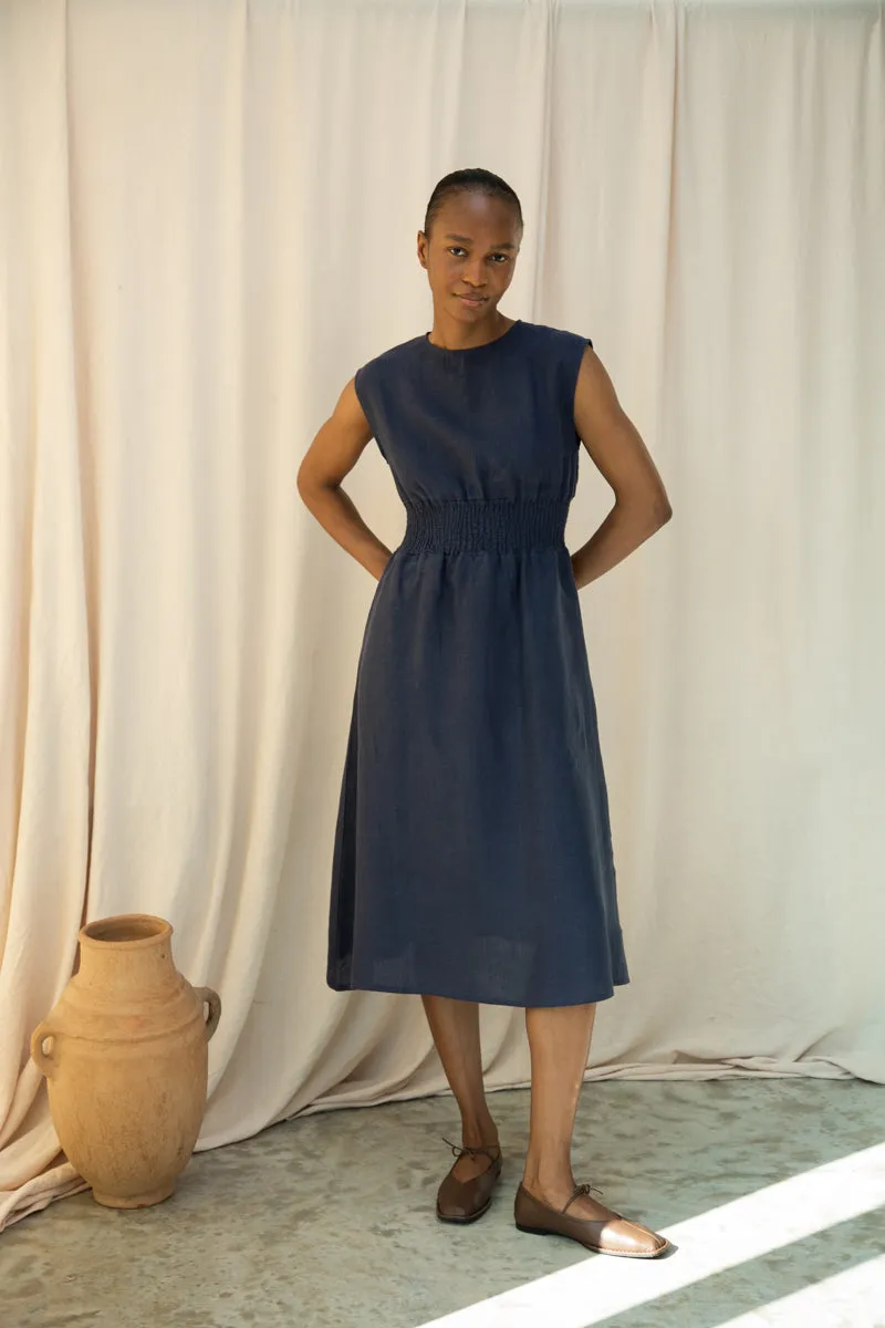 Ottillie-May Linen Dress in Midnight 2