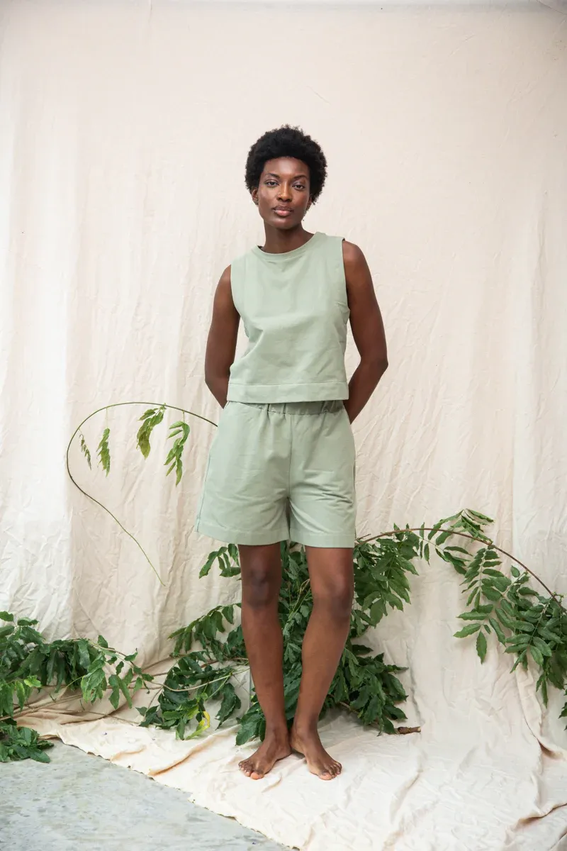 Sylvia Organic Cotton Felpe Short in Pistachio 2