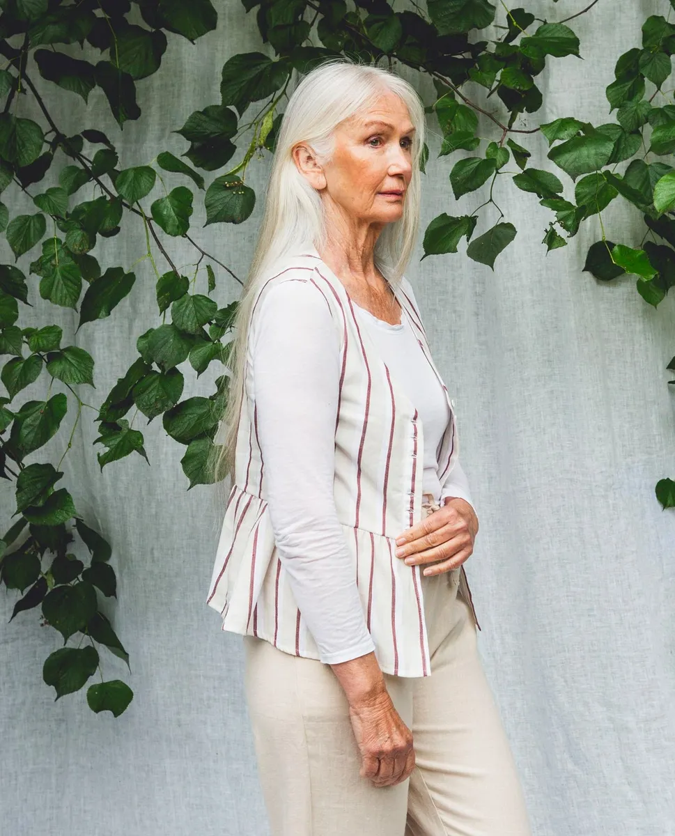 Tamsin-Sue Linen Blouse In Cream & Plum 3