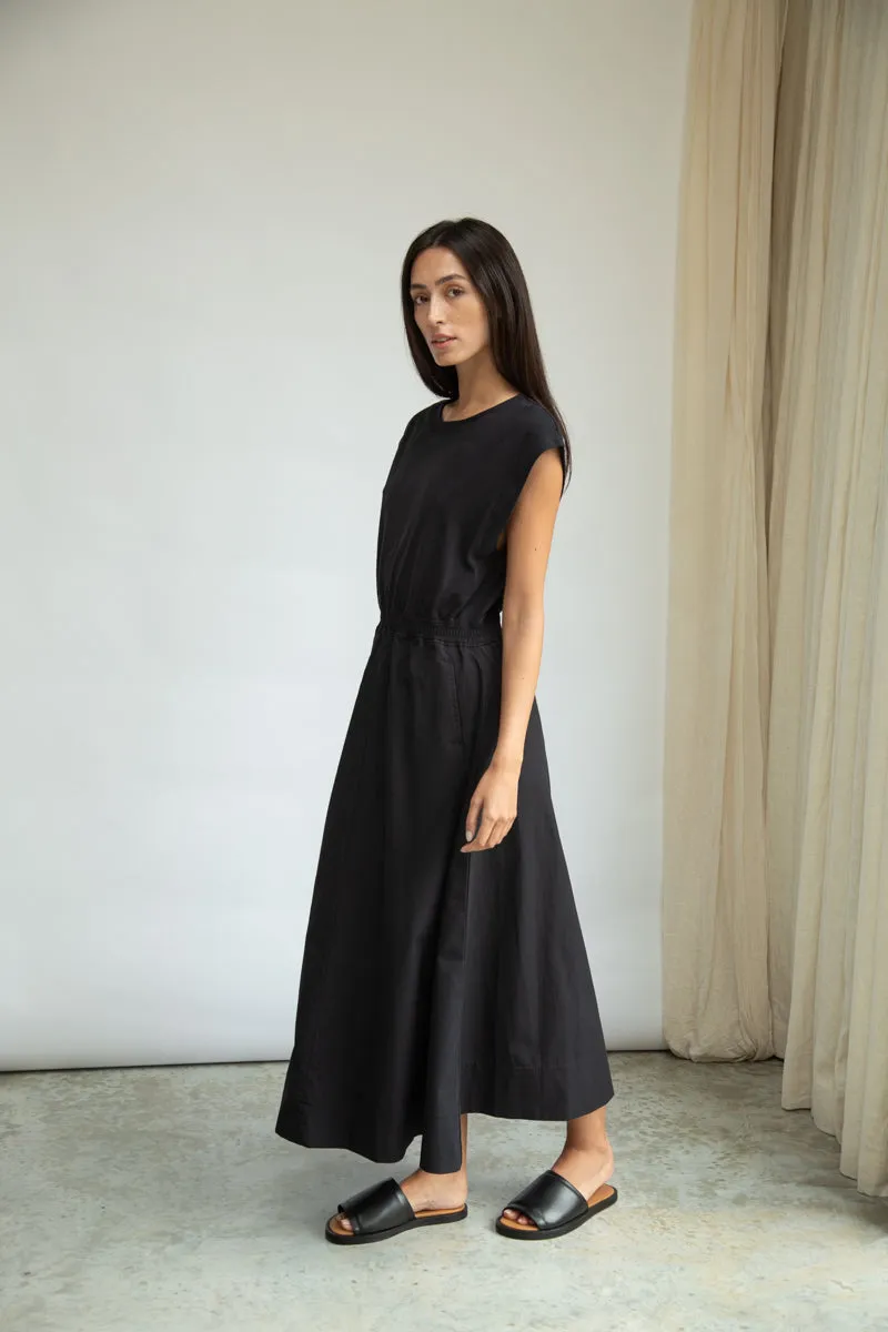 Tanya Organic Cotton Jersey and Poplin Dress in Black 3