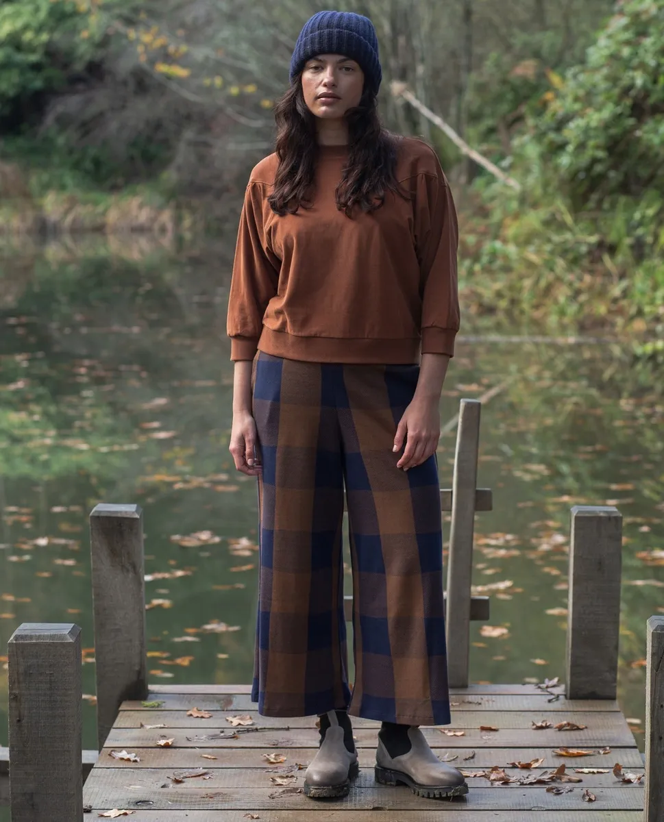 Thorne-Cay Organic Cotton Knitted Check Trouser in Walnut and Night Sky Check 4