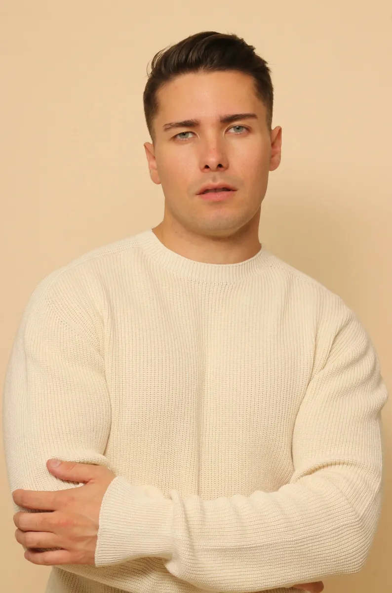 Hypoallergenic Close Neck Knitted Sweatshirt 2