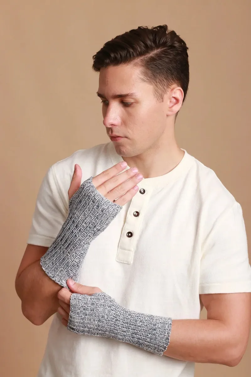 Hypoallergenic Knitted Arm Warmers 3