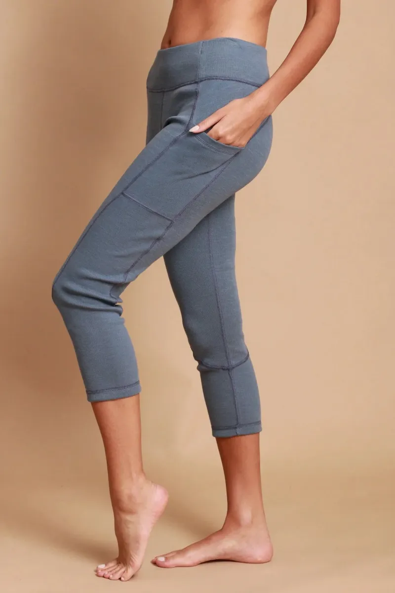 Women's Cropped Leggings 11