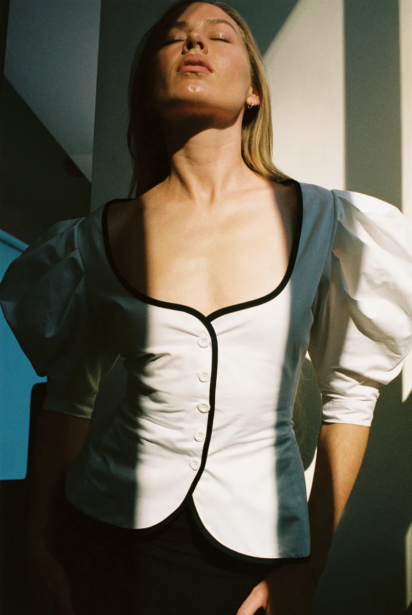 Audrey Contrast Top 4