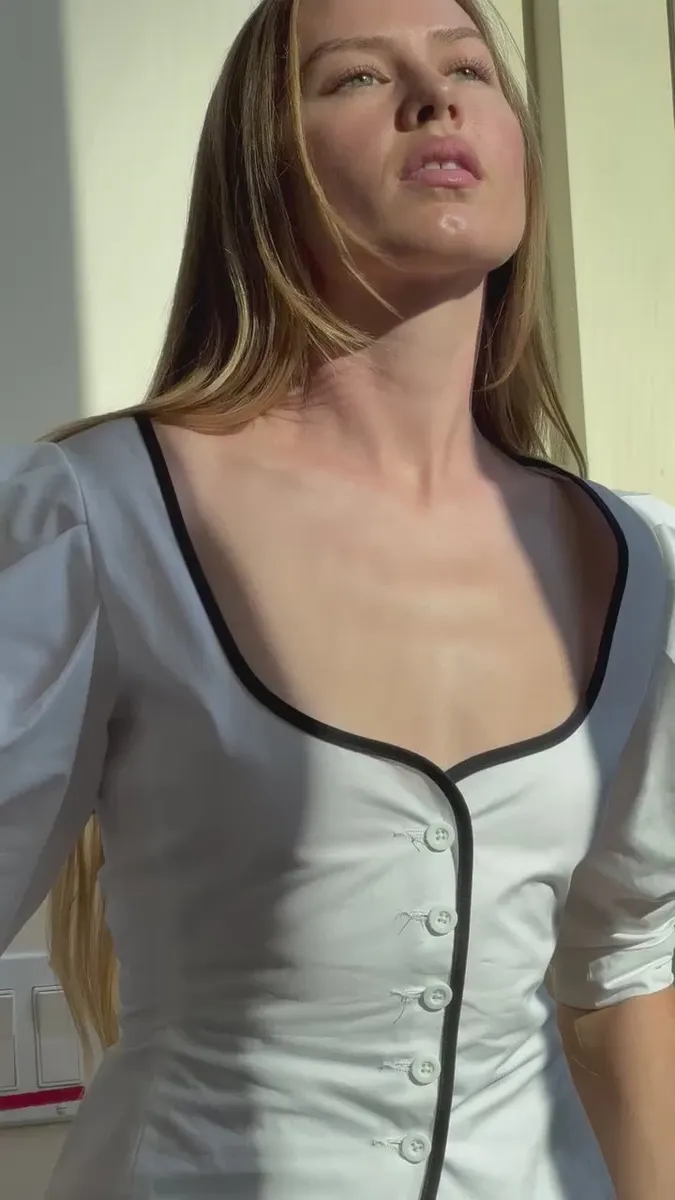Audrey Contrast Top 9