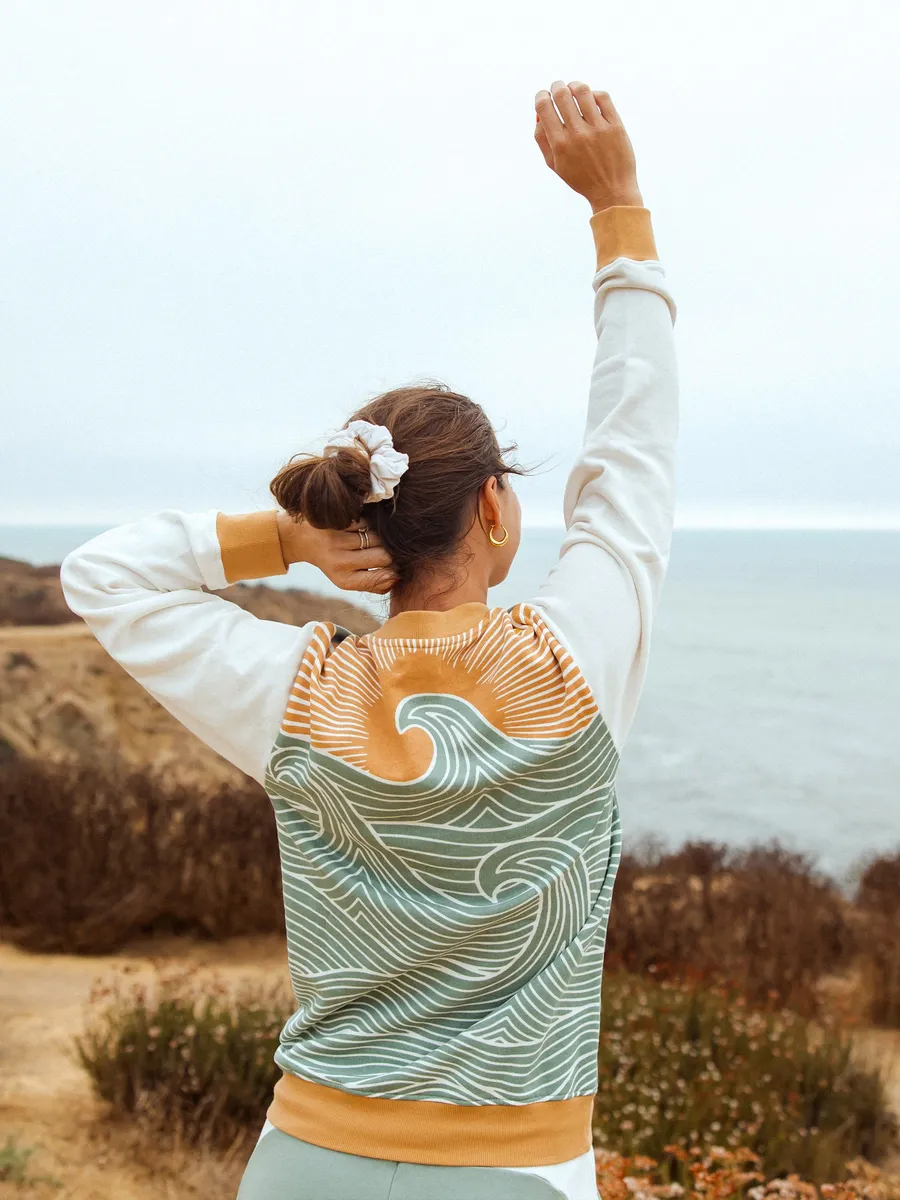 Rolling Seas Pullover 4