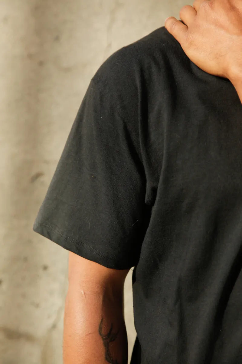 Men's Organic Crew Tee in Black 2