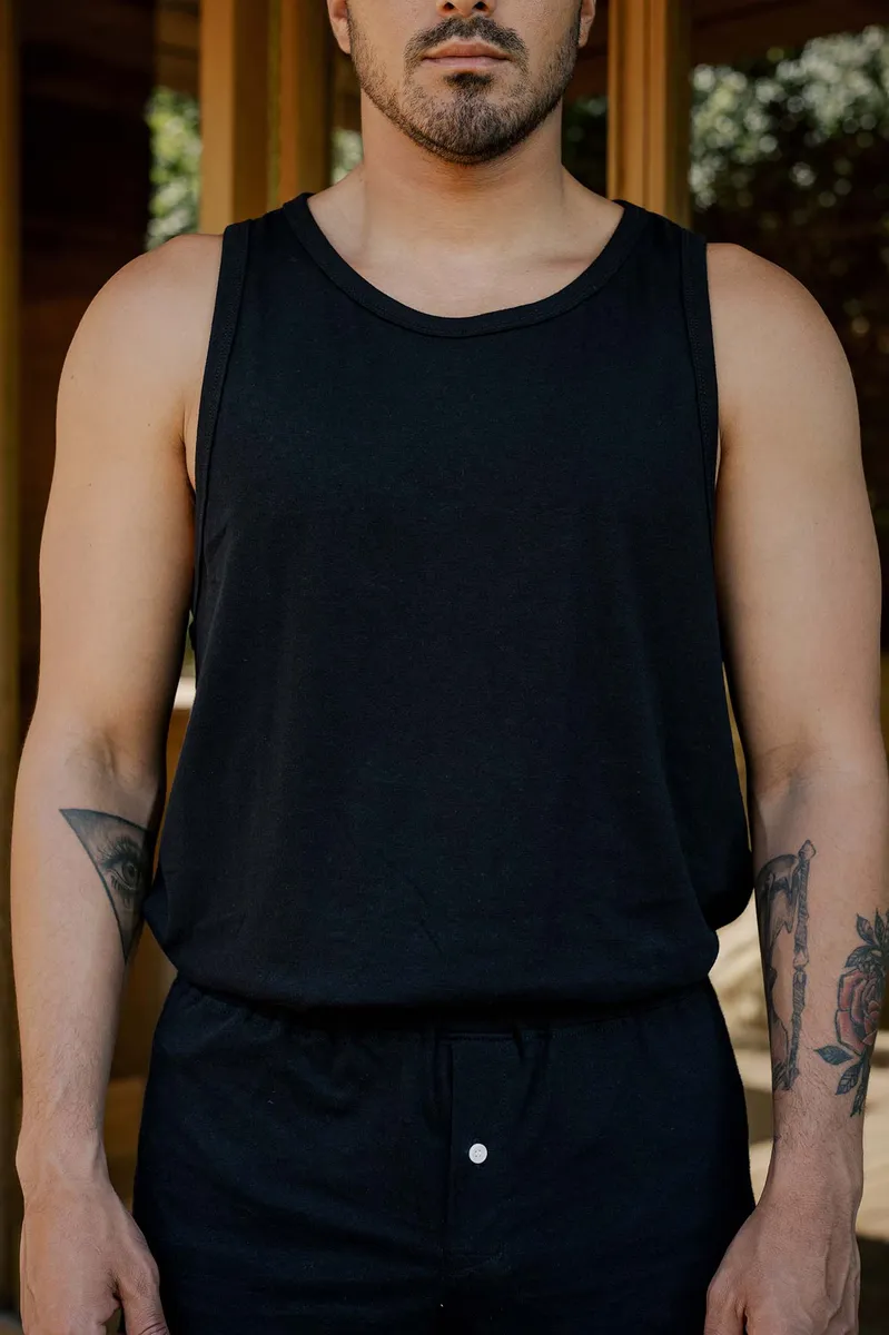 Men's Organic Tank Top in Black 2