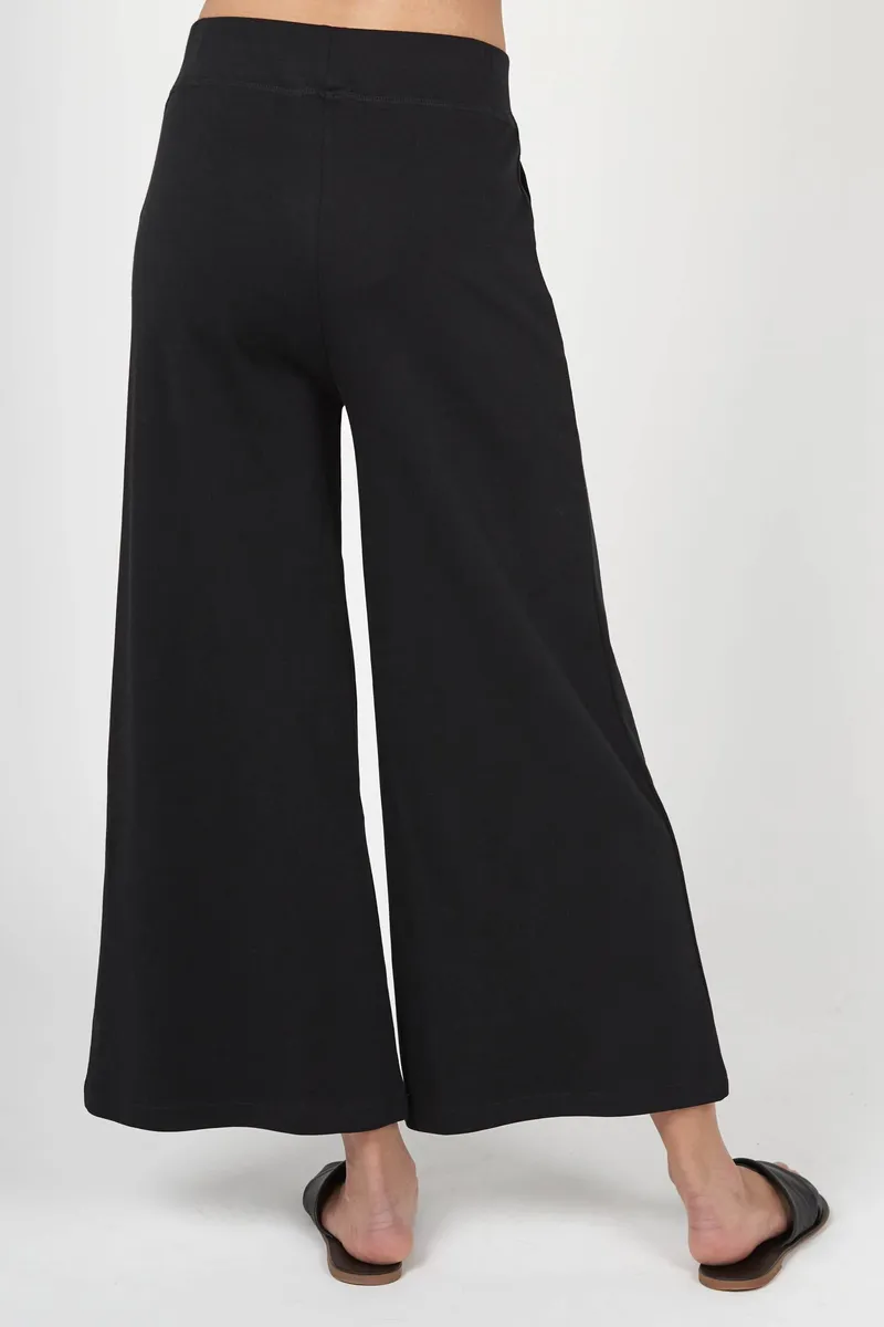 Essential Cropped Wide Leg Pant 3