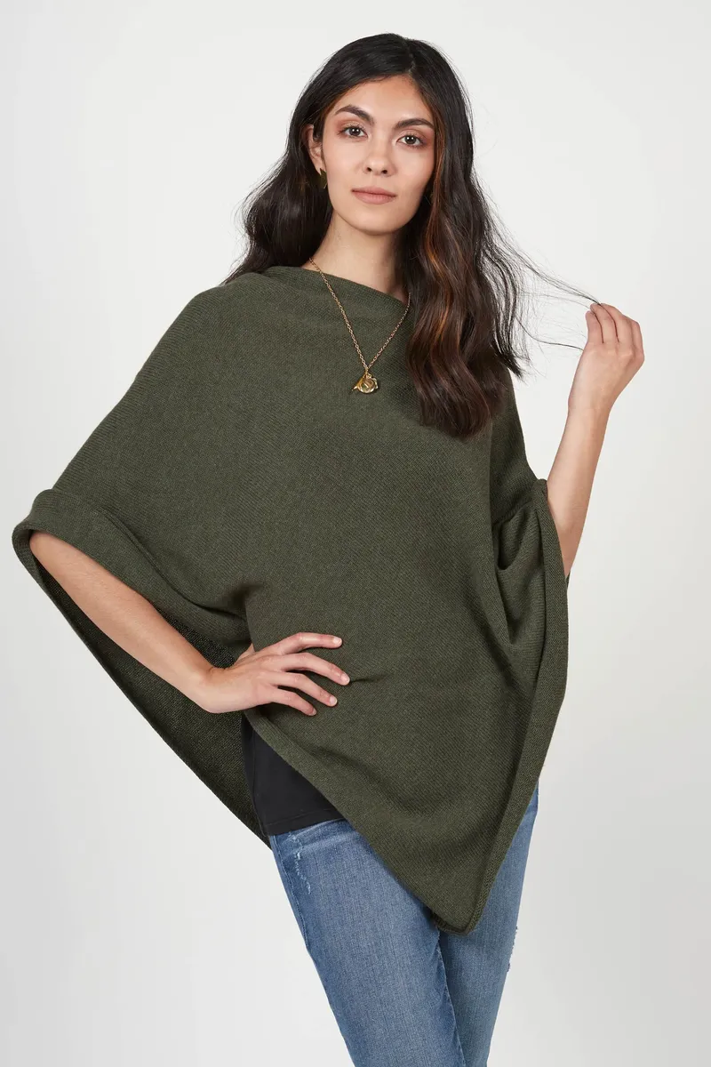 Essential Poncho 4