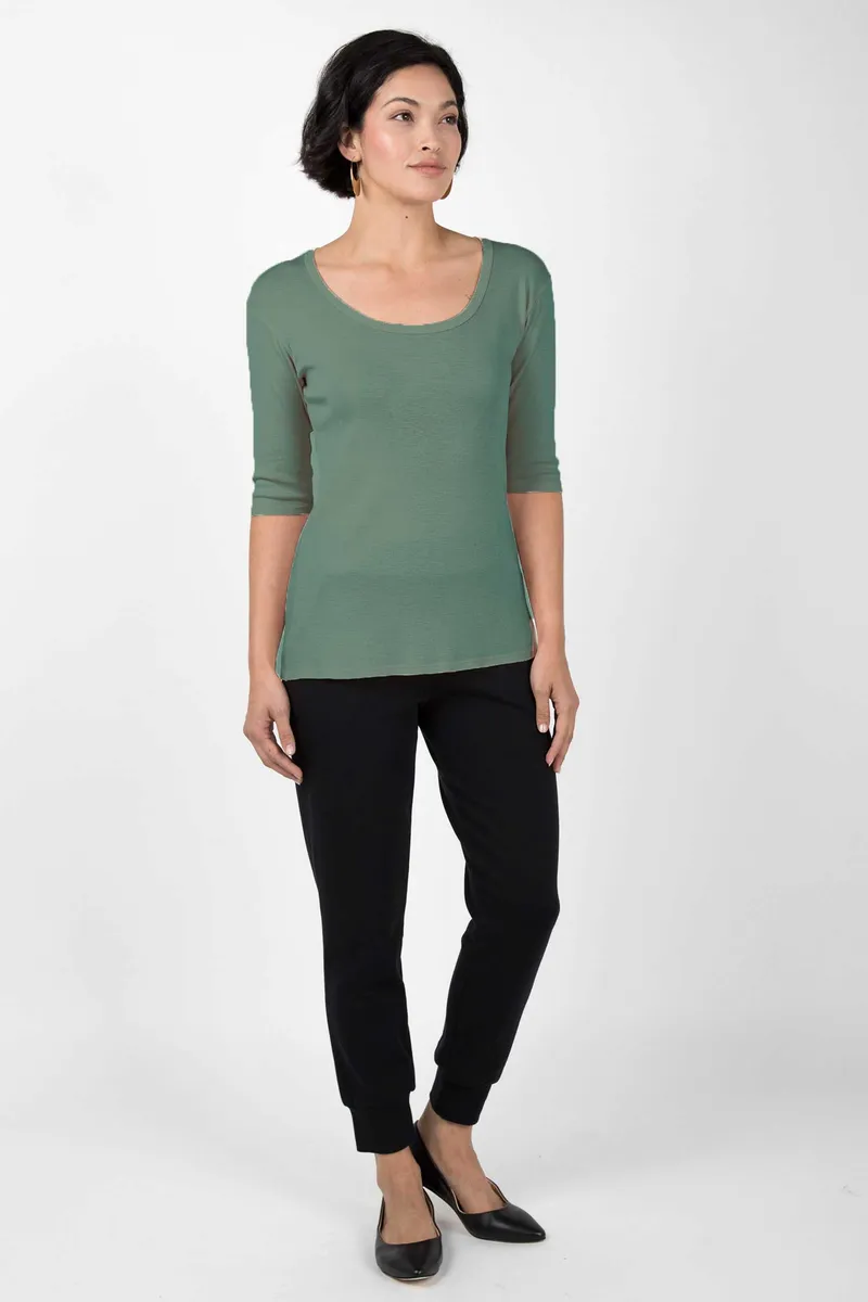 Essential Scoop Tee 4