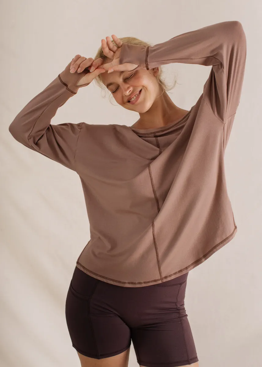 Alora Longsleeve Sandalwood 2