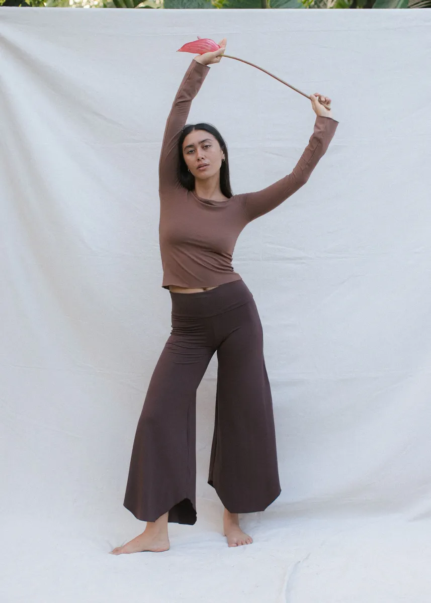 Layla Flares Carob 8