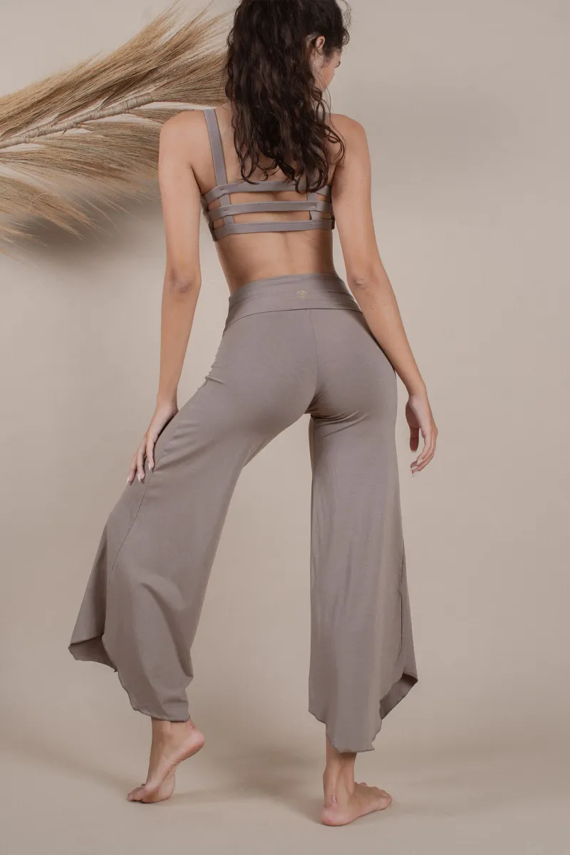 Layla Flares Sable 2