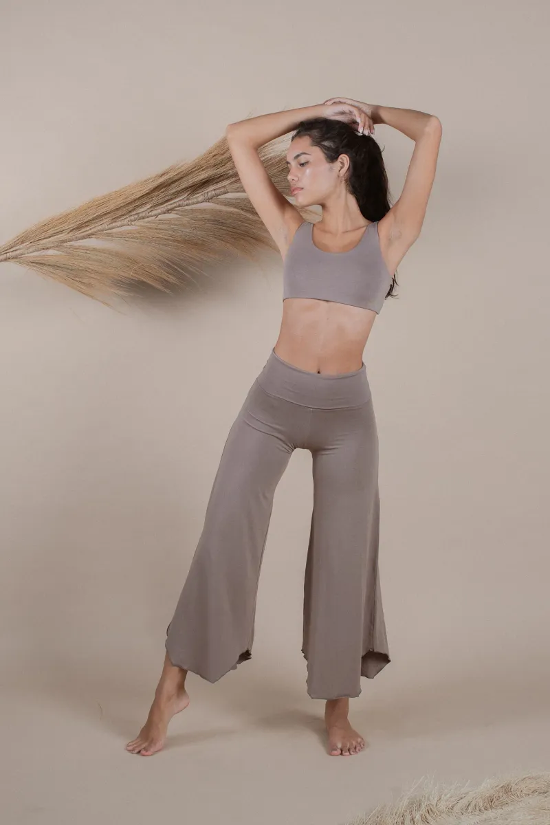 Layla Flares Sable 3