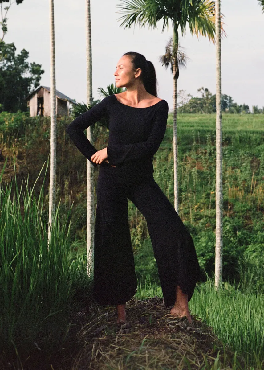 Layla Longsleeve Black 3