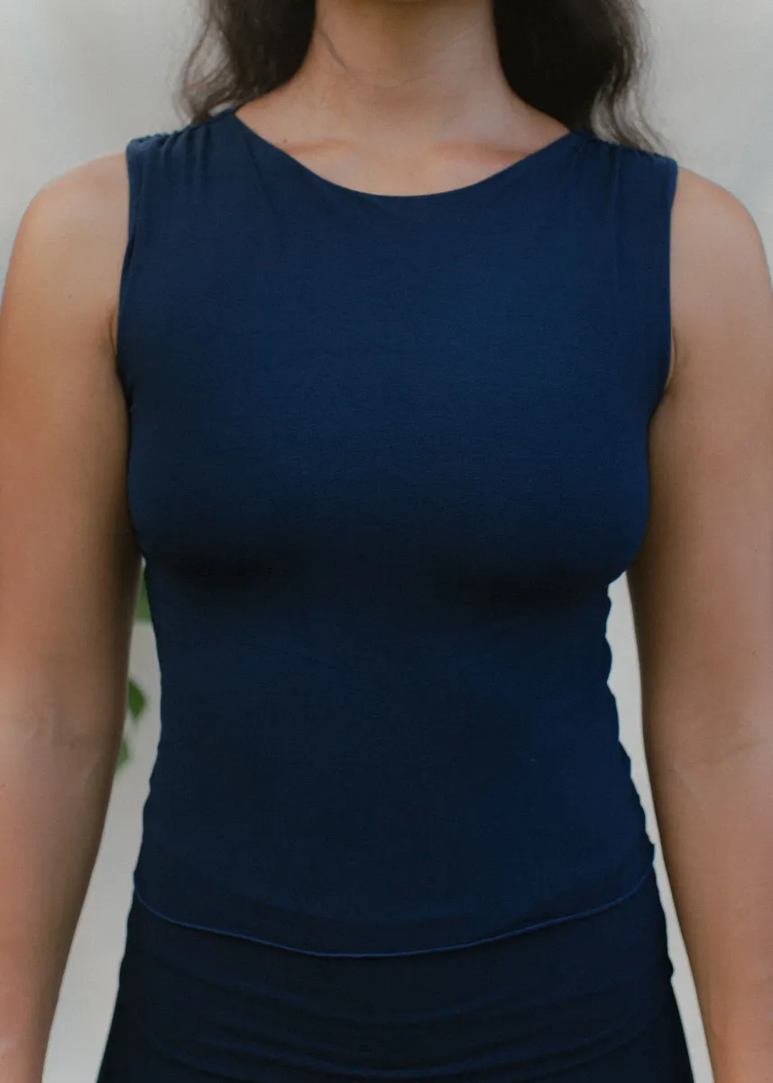 Layla Tank Navy 10