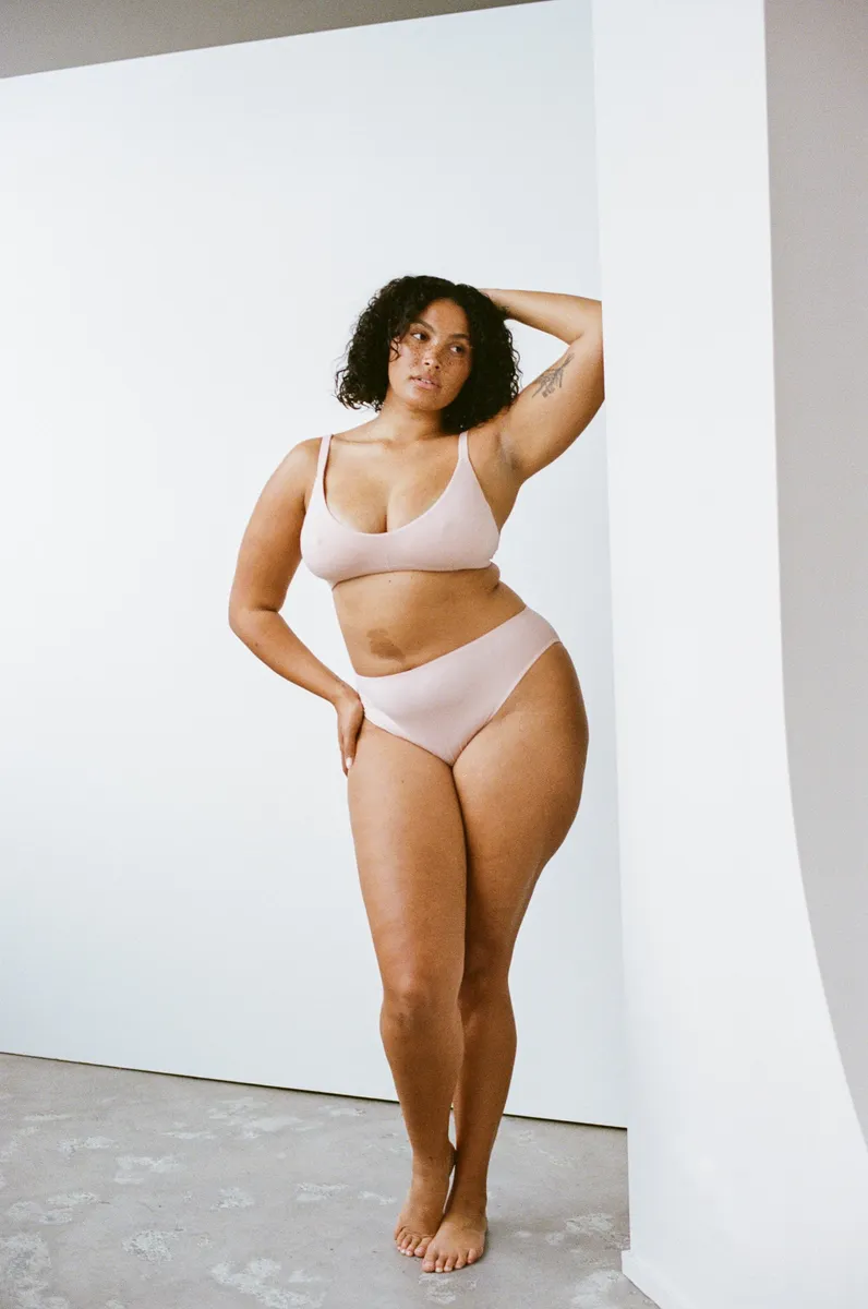 Luana Brief Petal 2