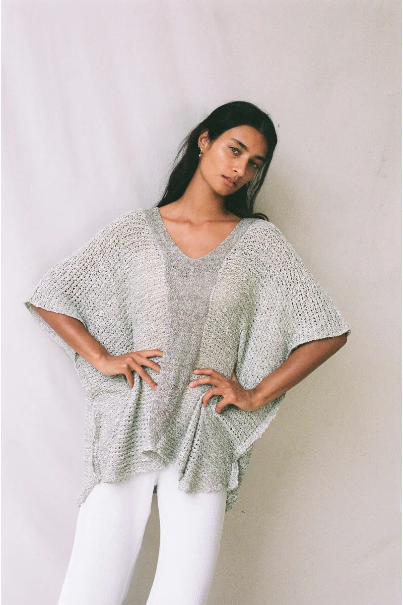 Mökki Poncho Stone 2