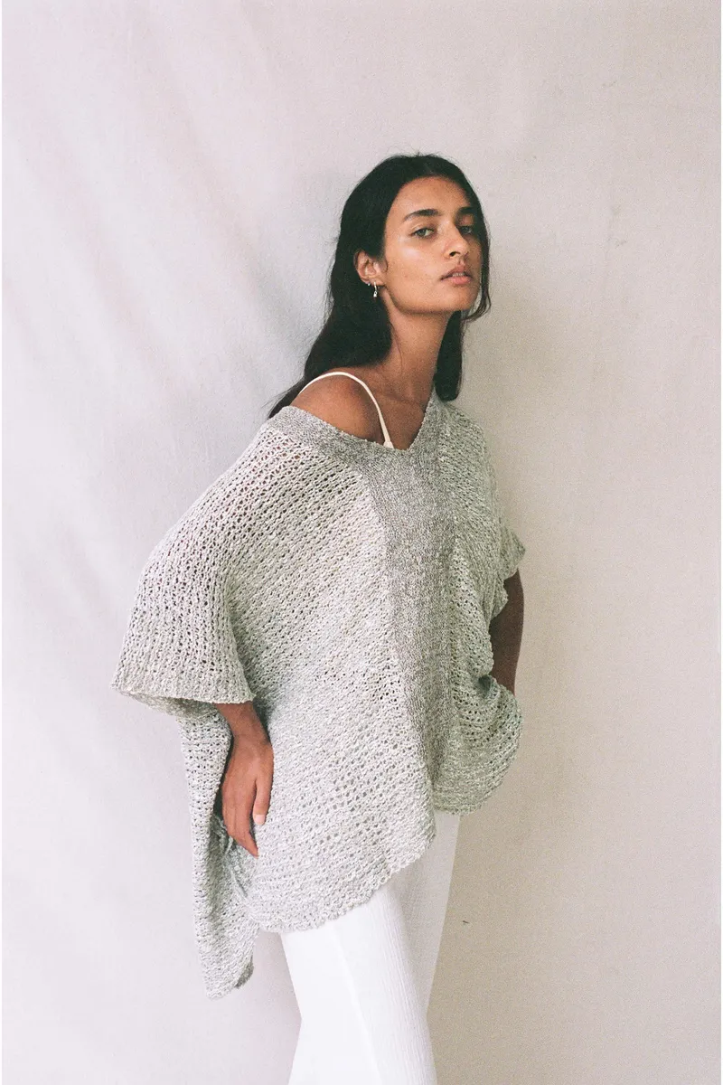 Mökki Poncho Stone 4