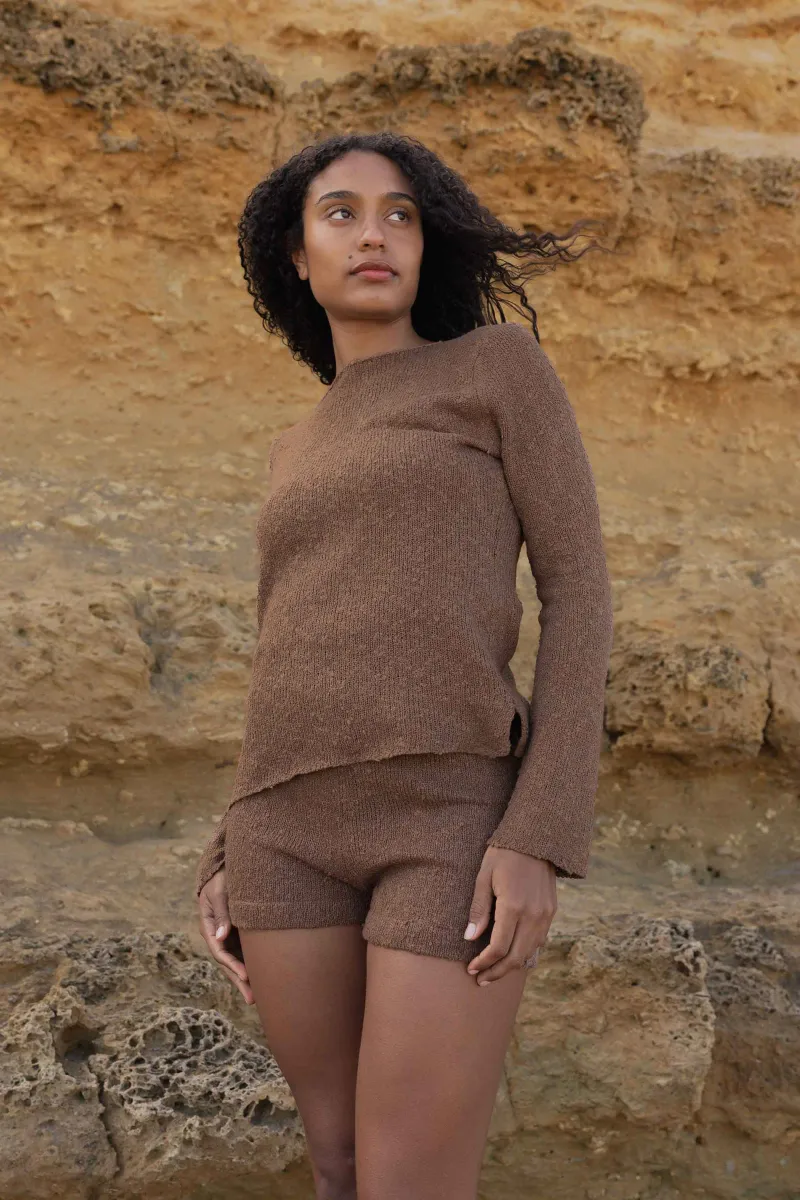 Olivia Longsleeve Pecan 2