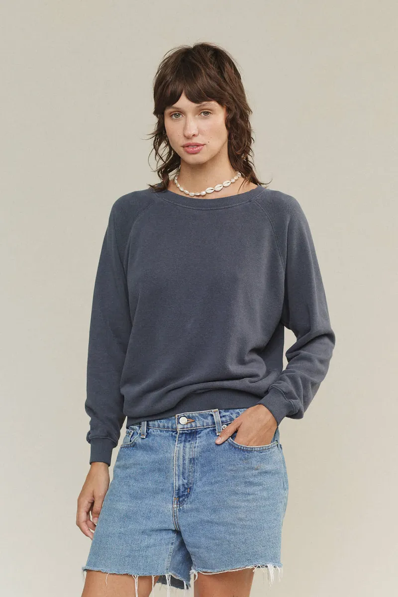 Bonfire Raglan Sweatshirt 5