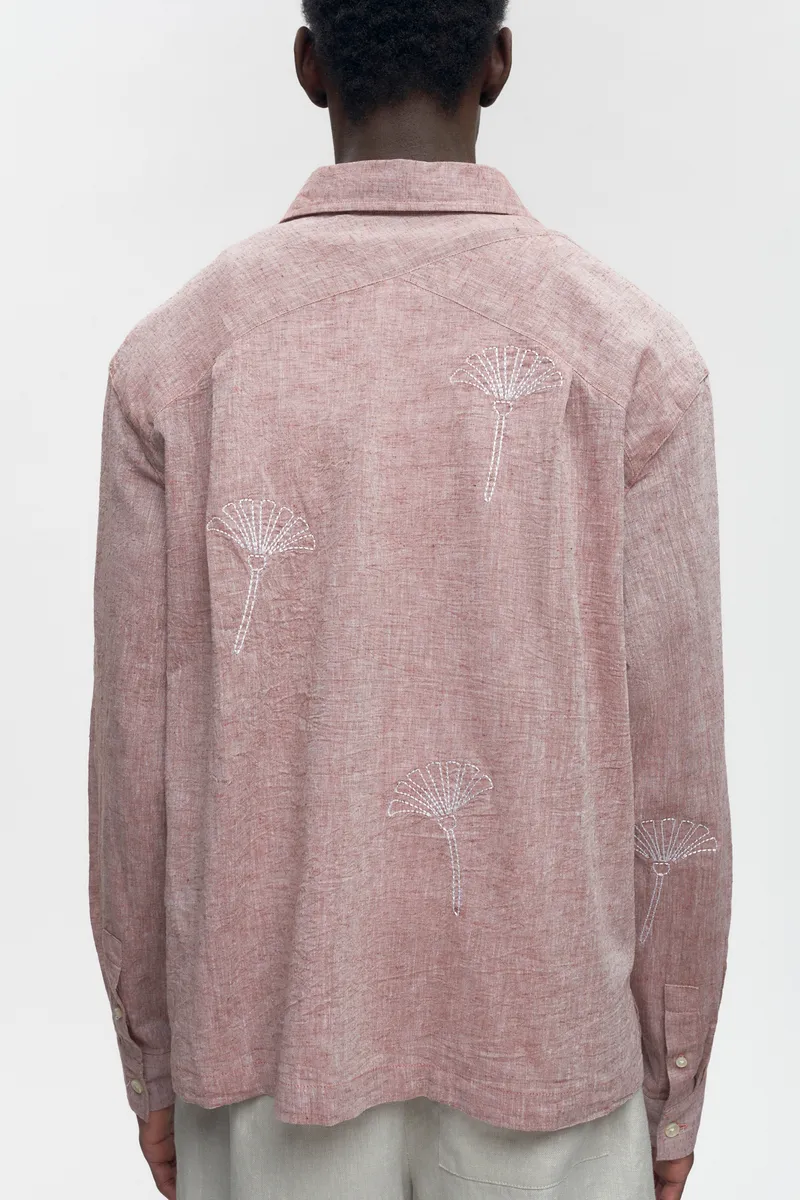 Featherweight Shirt in Acorn 4