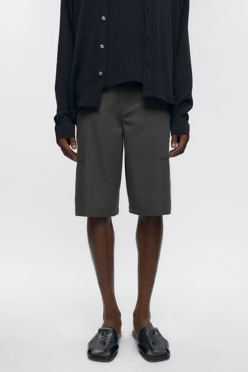 Harvest Pocket Shorts in Beluga 2