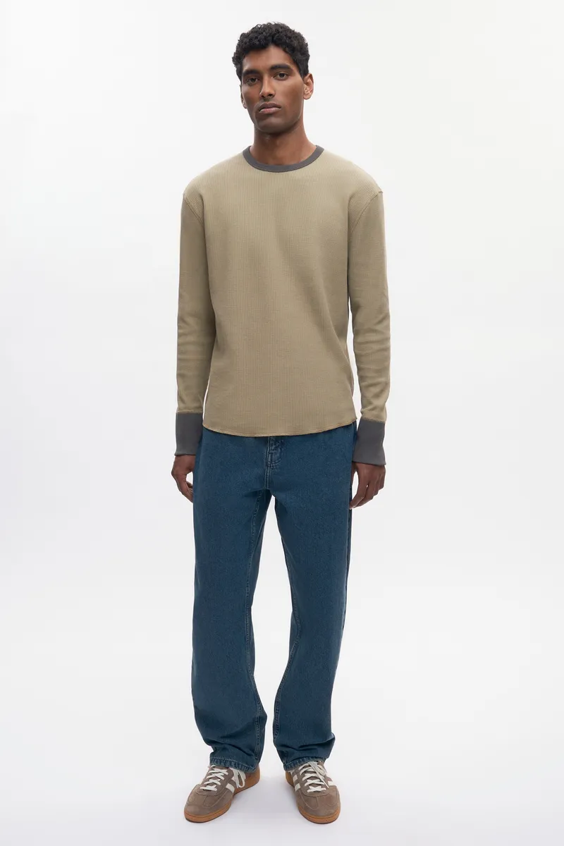 Men's Atlas Waffle Longsleeve in Desert/Beluga 2