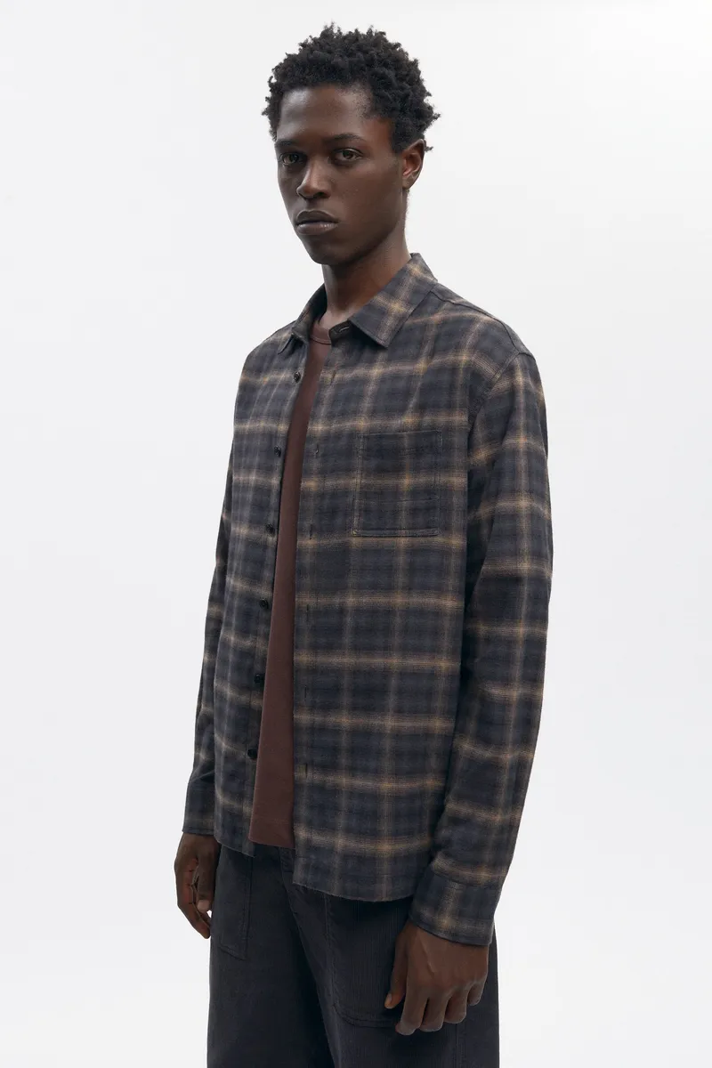 Men's Flannel Shirt in Brown Plaid 3