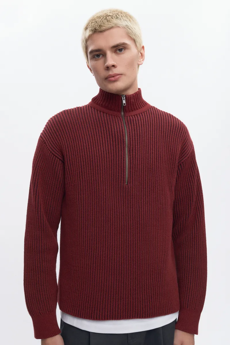 Men's Half Zip Rib Sweater in Coffee Bean/Burgundy
