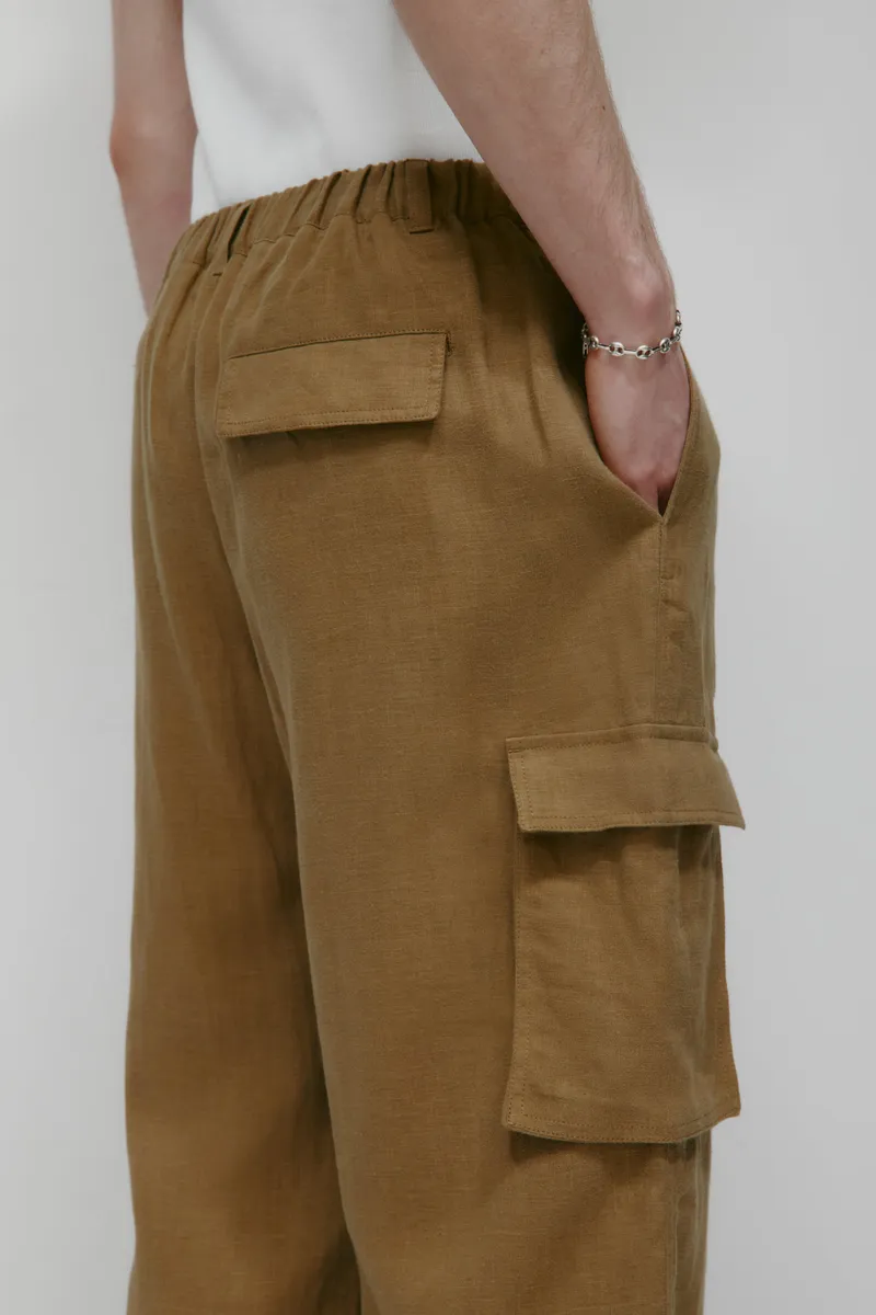 Men's Sila Linen Cargo Pant in Otter 3
