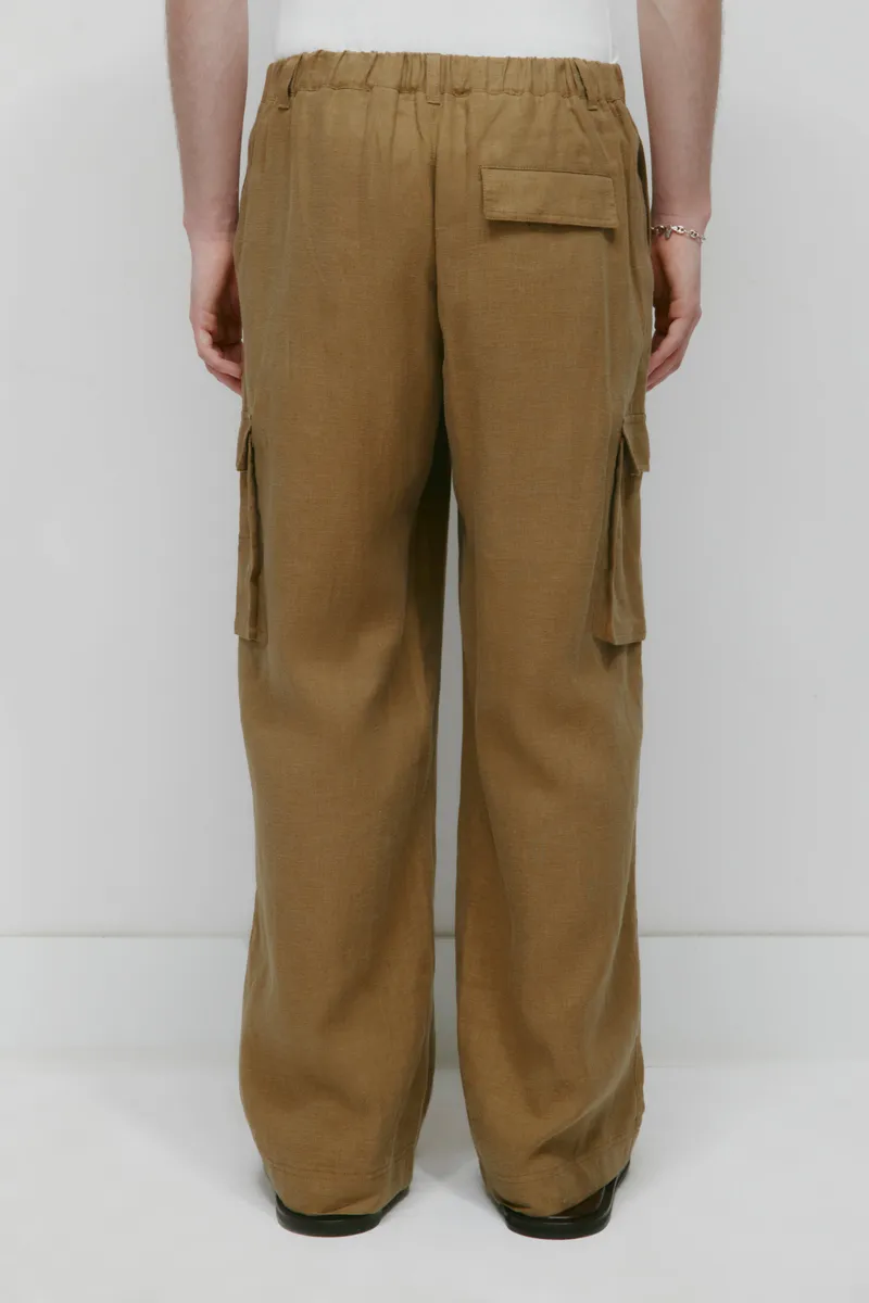 Men's Sila Linen Cargo Pant in Otter 5